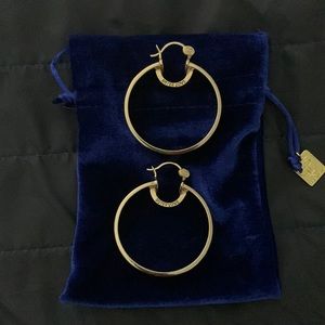 Simone, I Smith earring collection, Sister loves purple. Wife of LL COOL J.